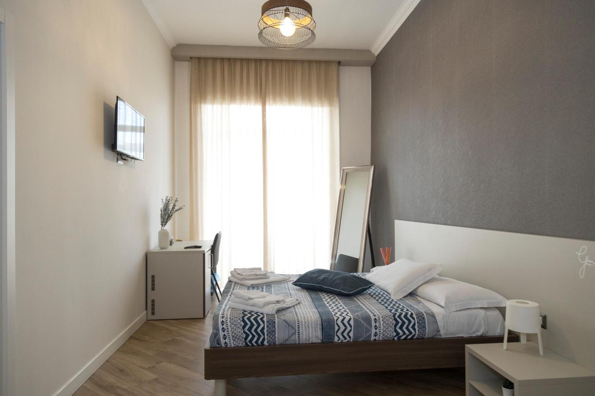 Rooms Garibaldi Nápoles Exterior foto